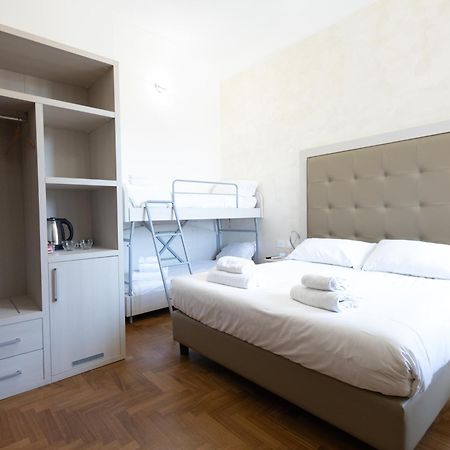 Romerooms Condotti Luaran gambar